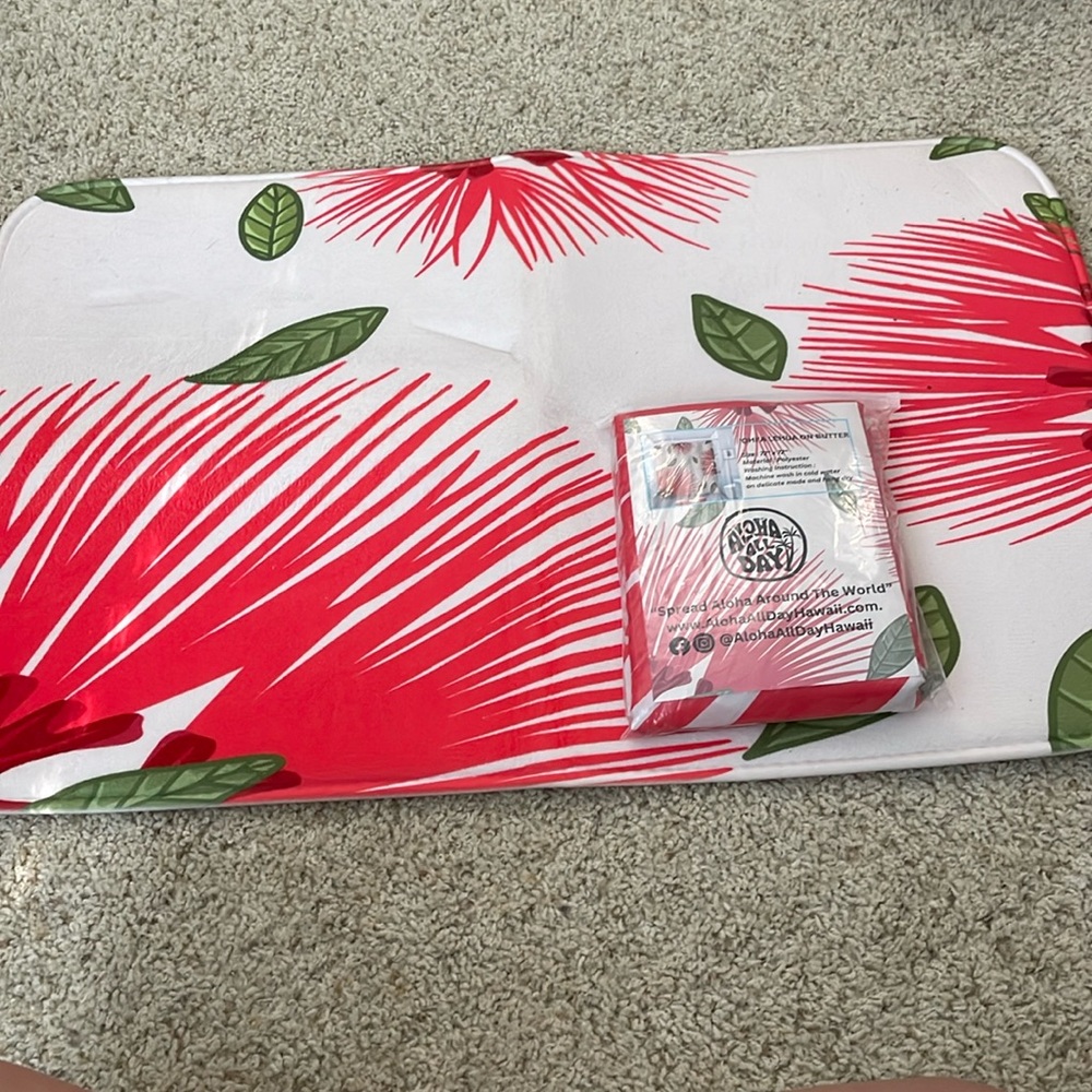 Aloha bath mat and matching curtains